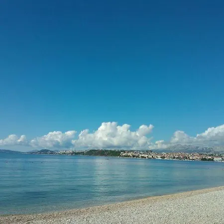 Stela Near Split